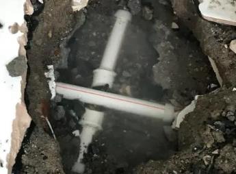 克拉玛依市阳台漏水维修公司为您分享楼上楼下漏水怎么处理