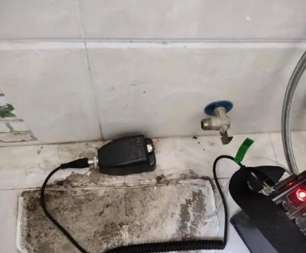 克拉玛依市屋顶漏水维修公司分享下卫生间漏水的危害及解决方法